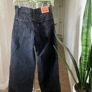 ‘95 Baggy Wide Leg Levi’s Black Jeans Size 25 Low Rise